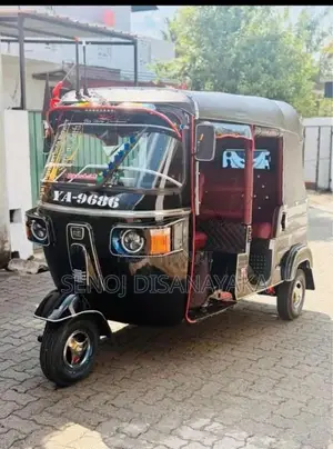 Bajaj RE 4 Stroke 2010 Three Wheel (Used)