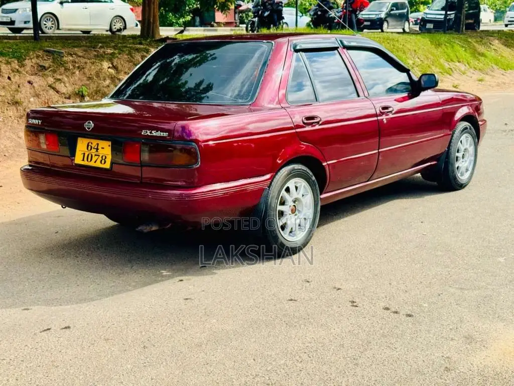 Nissan FB13 Doctor Sunny 1992 Car (Used)
