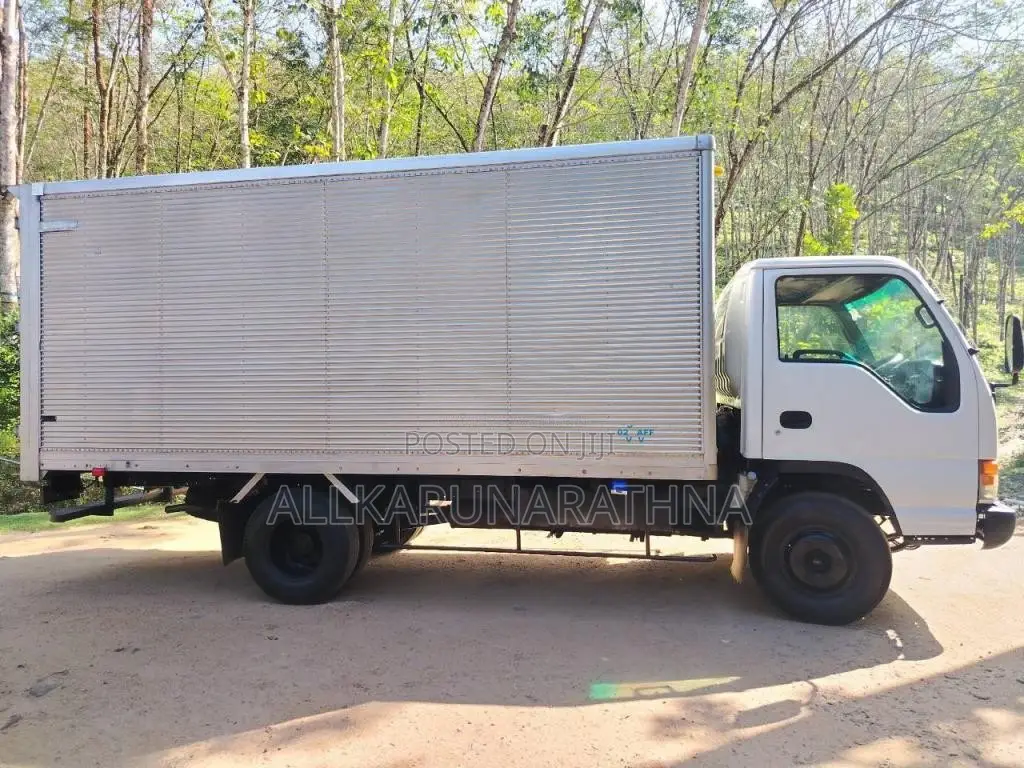Nissan Lorry Nissan 1996 Lorry (Used)