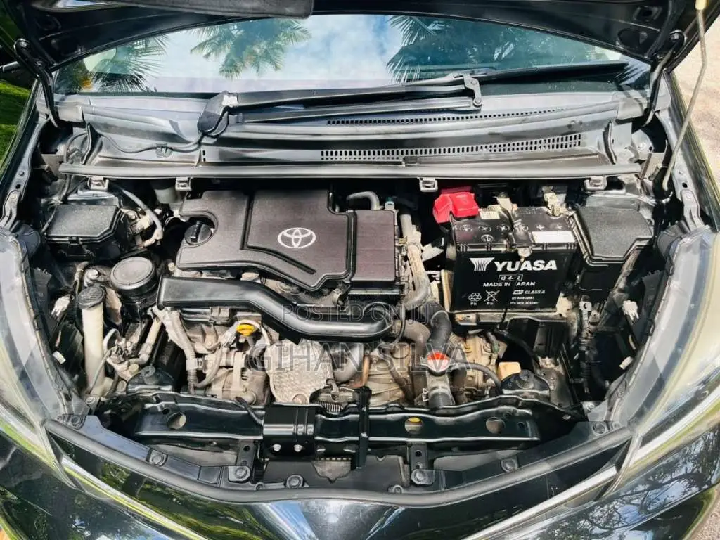 Toyota Vitz LED 2016 Car (Used)