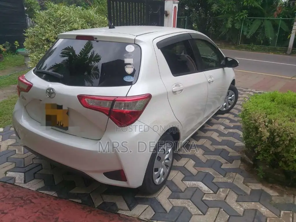 Toyota Vitz 2019 Car (Used)