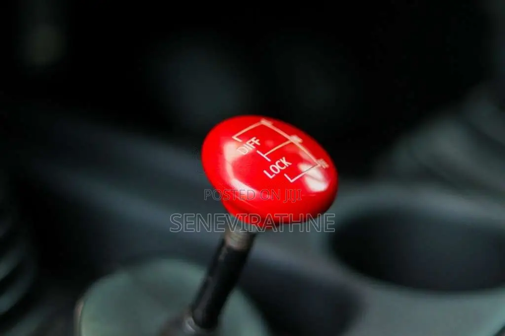 Land-Rover Defender 1998 SUV (Used)