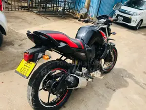 Yamaha FZ 2015 Motorbike (Used)