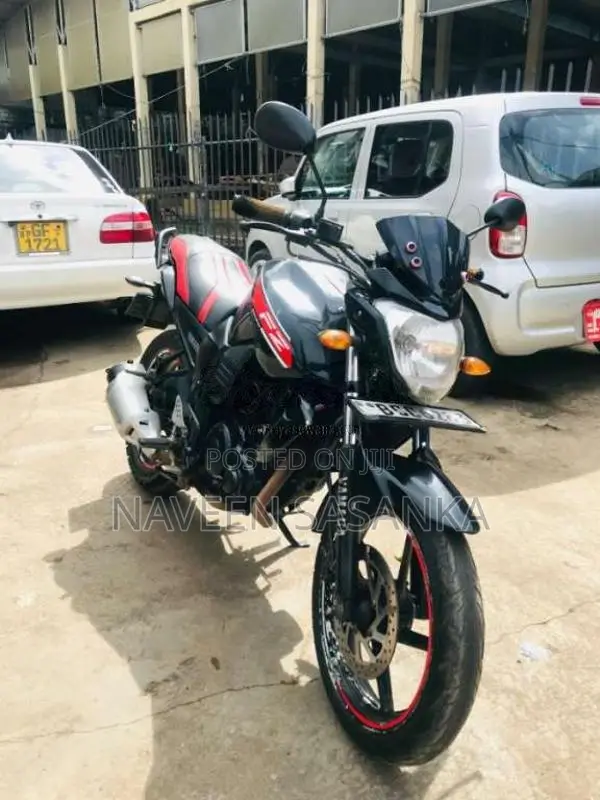 Yamaha FZ 2015 Motorbike (Used)