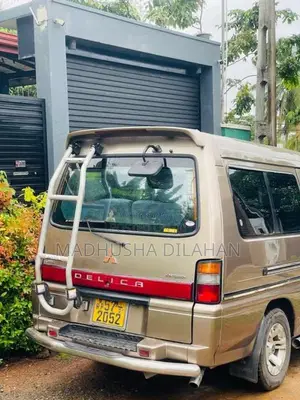Mitsubishi Po15 1991 Van (Used)