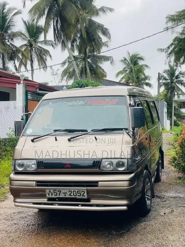Mitsubishi Po15 1991 Van (Used)