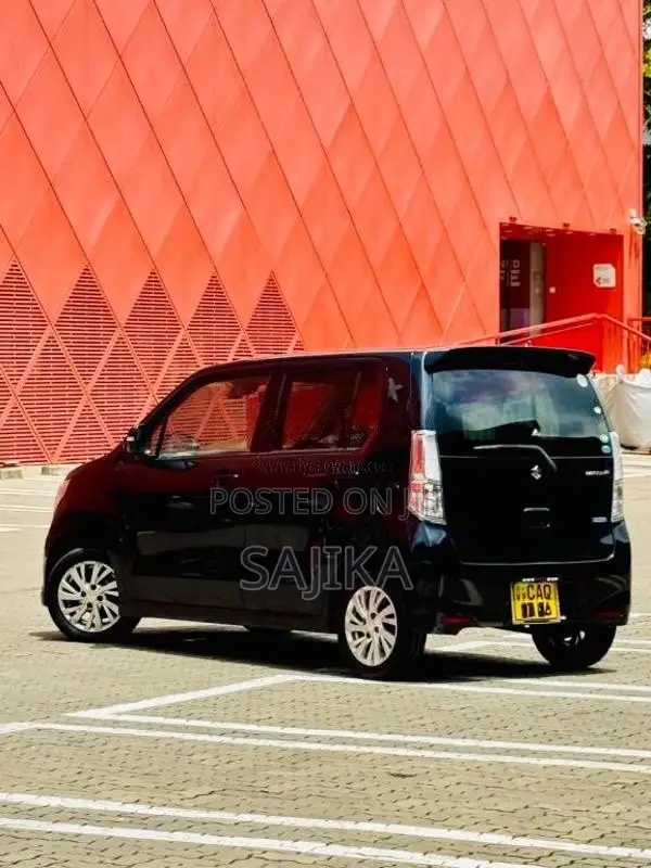 Suzuki Wagon R FZ 2014 Car (Used)