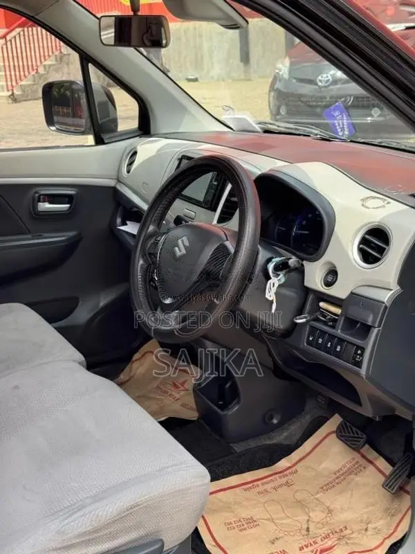 Suzuki Wagon R FZ 2014 Car (Used)