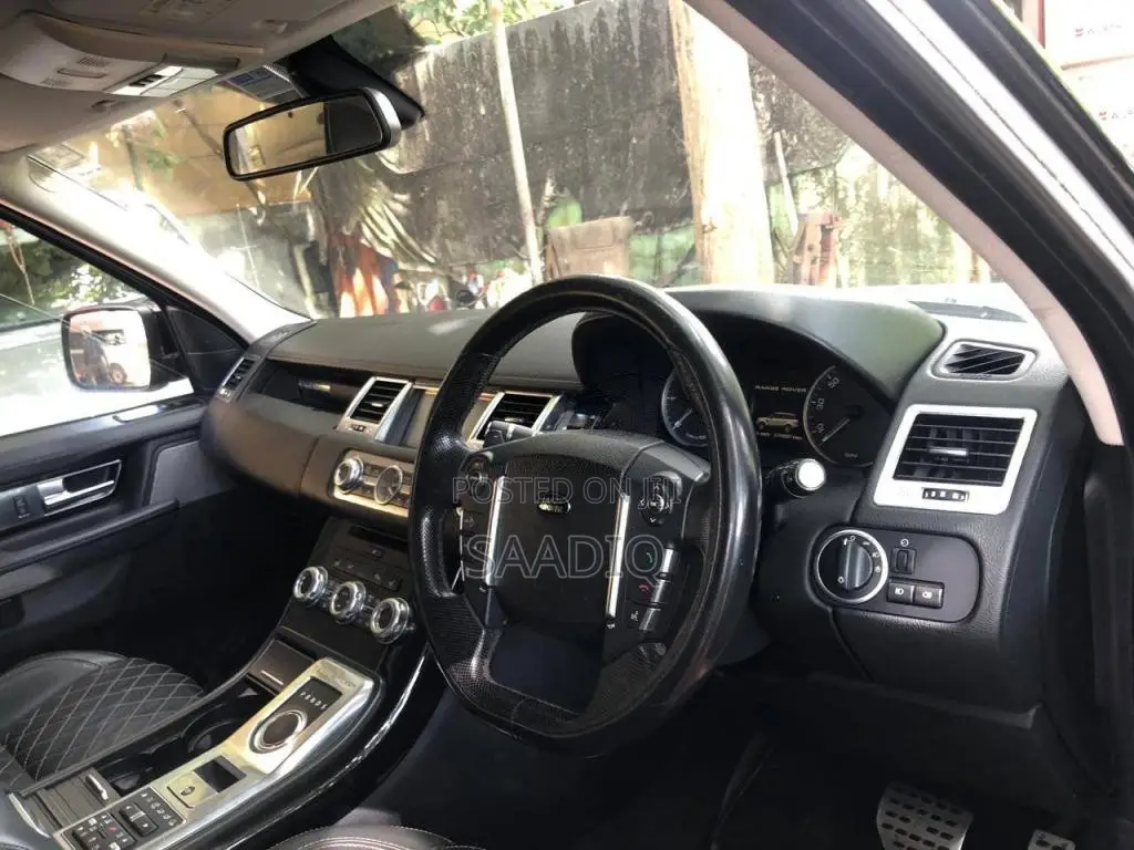 Land-Rover Range Rover Sport 2012 SUV (Used)