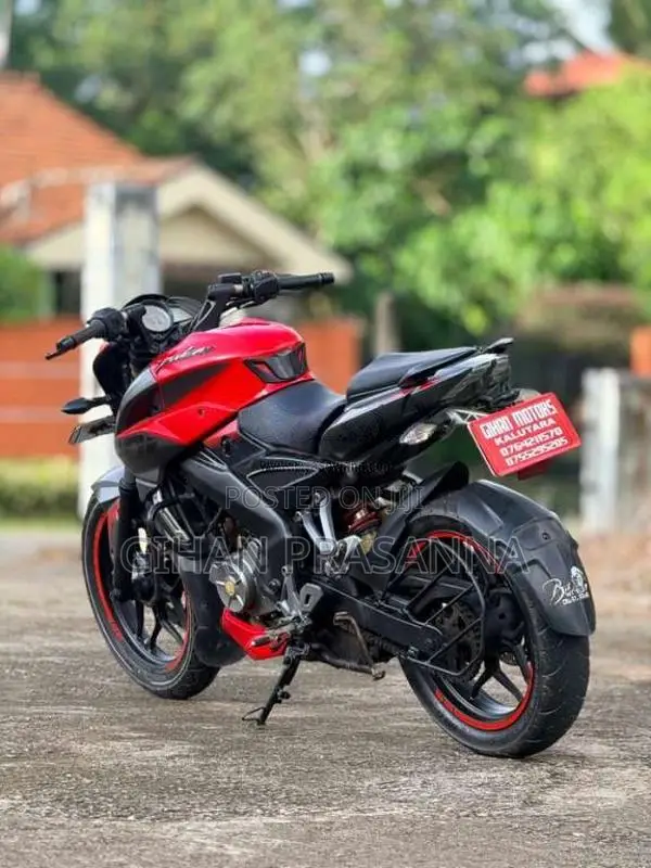 Bajaj Pulsar NS200 2018 Motorbike (Used)