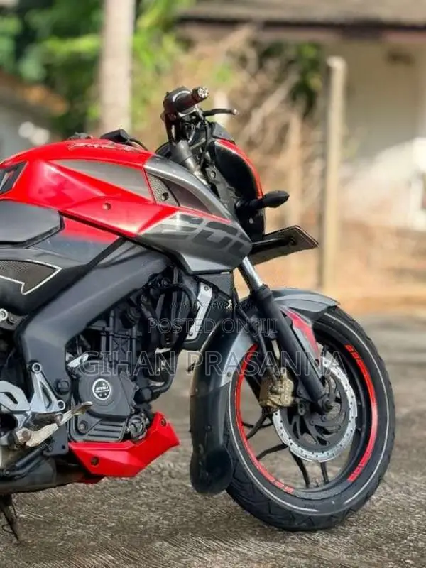 Bajaj Pulsar NS200 2018 Motorbike (Used)