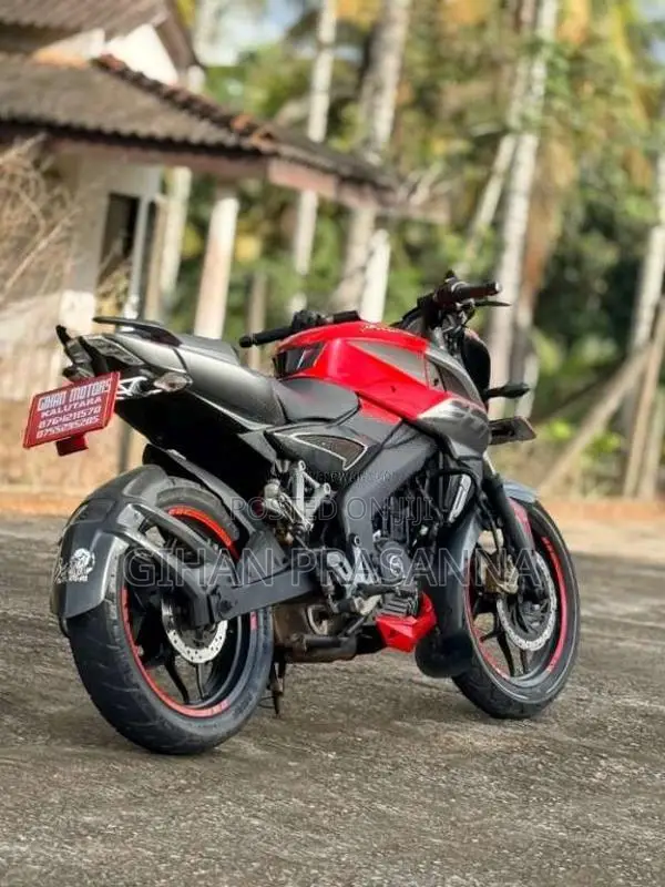 Bajaj Pulsar NS200 2018 Motorbike (Used)