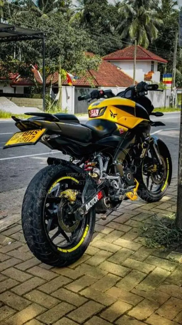 Bajaj Pulsar NS200 2018 Motorbike (Used)