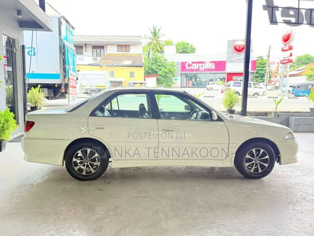 Toyota Carina 1998 Car (Used)