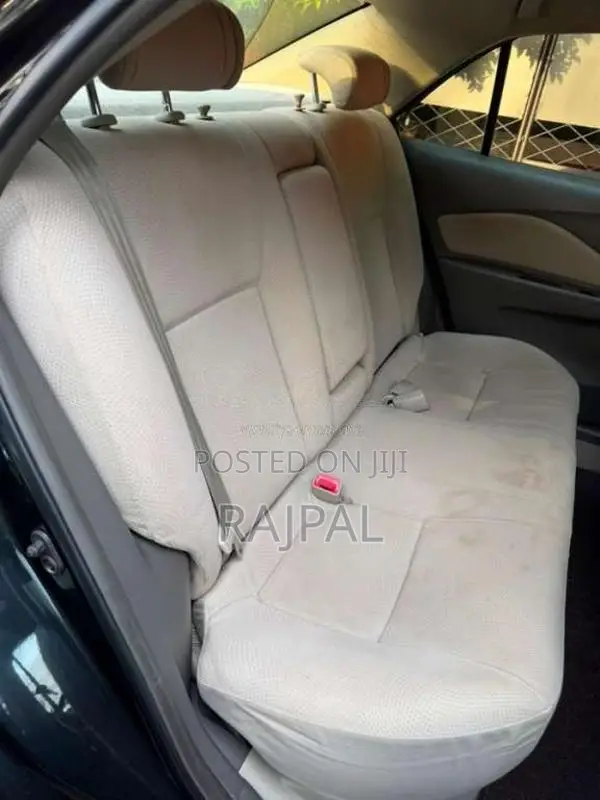 Toyota YARIS Belta 121 2011 Car (Used)