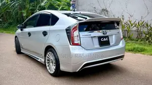 Toyota Prius G Grade 2014 Car (Used)