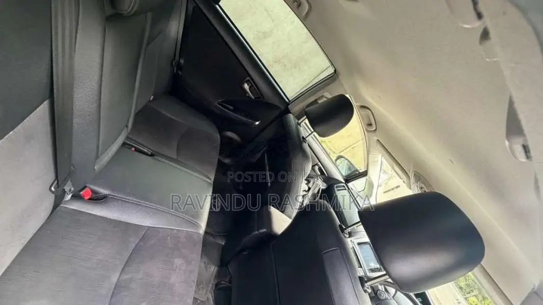 Toyota Prius G Grade 2014 Car (Used)