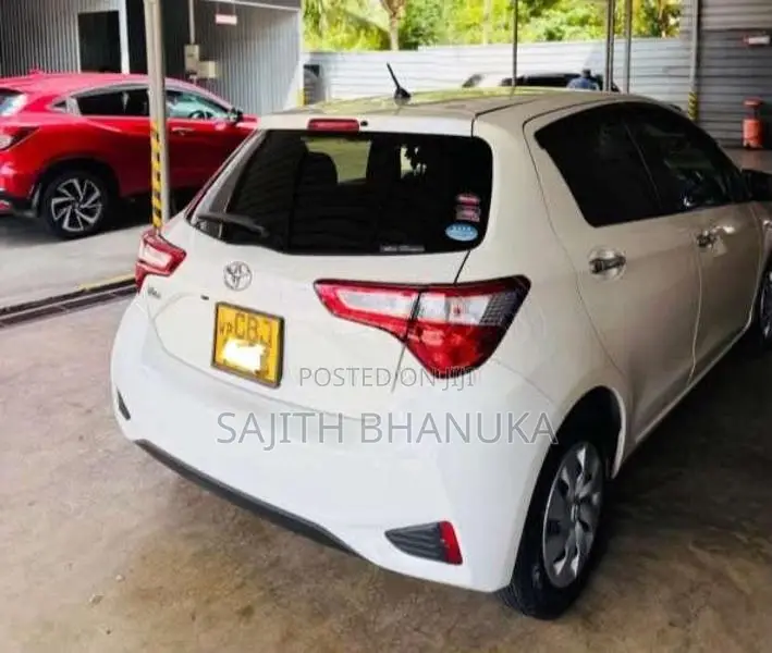 Toyota Vitz 2019 Car (Used)