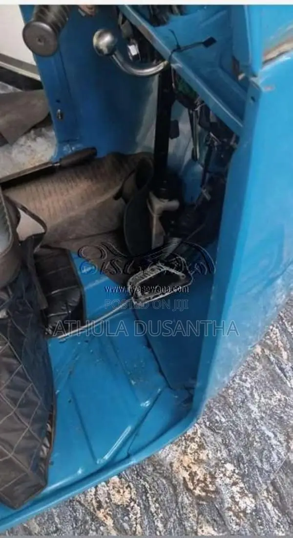 Bajaj 4 Stroke 2008 Three Wheel (Used)