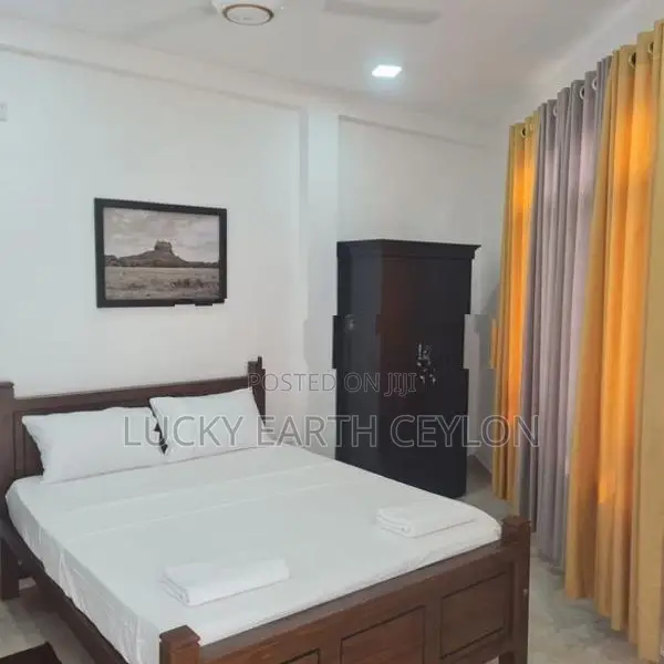 Sale Boralesgamuwa, Fully Furnished Apartment Bldg Close to KDU (S140)