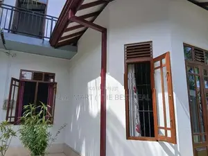 Siyabalape : 5BR (17.25P) Two Storey House for Sale