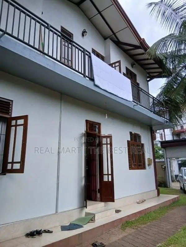 Siyabalape : 5BR (17.25P) Two Storey House for Sale