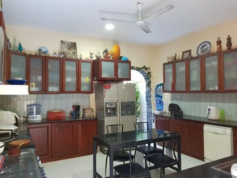 Sale Boralesgamuwa ,2 Story Very Large House (ZMS3010)