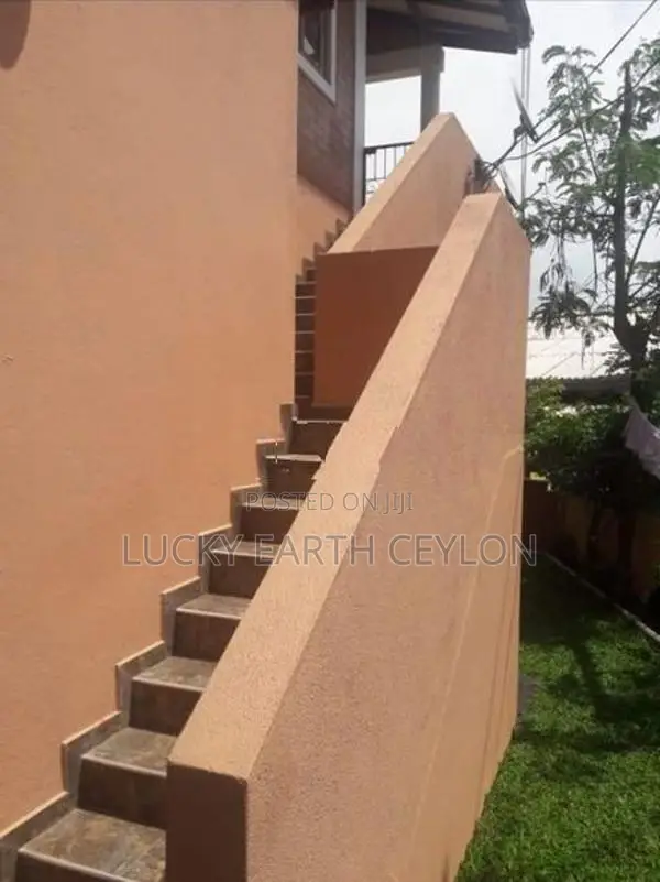 Sale Battaramulla, 2 Story Large Unfurnished House (MGS2031)