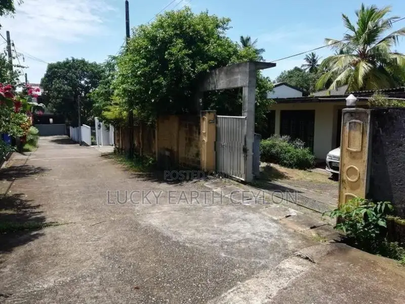 Sale Thalawathugoda, Single Story House With Basement (MGS2033)