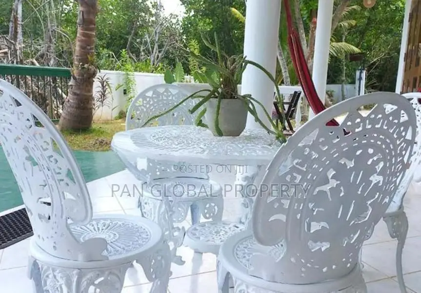Villa For Sale in Weligama