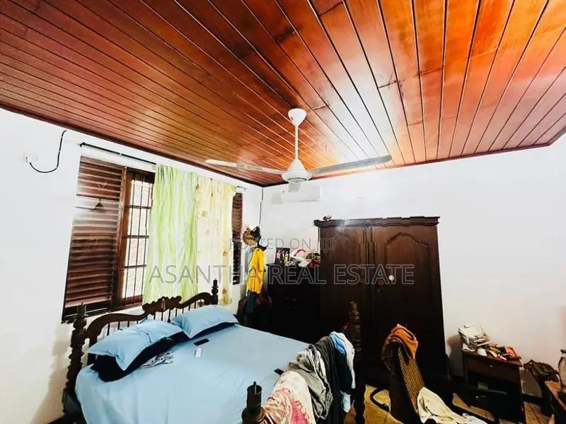03 Storey Luxury House with 11.05 P Sale at Mount Lavinia