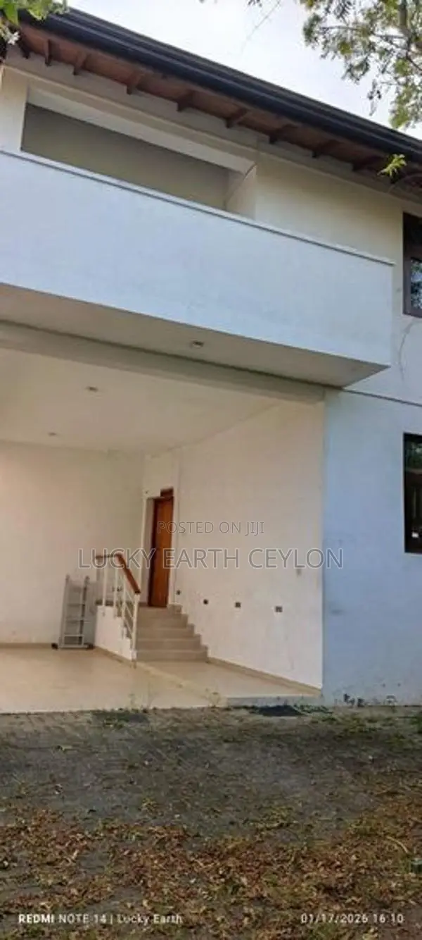 Battaramulla 2 Storey Unfurnished House for Sale (NZMS3047)