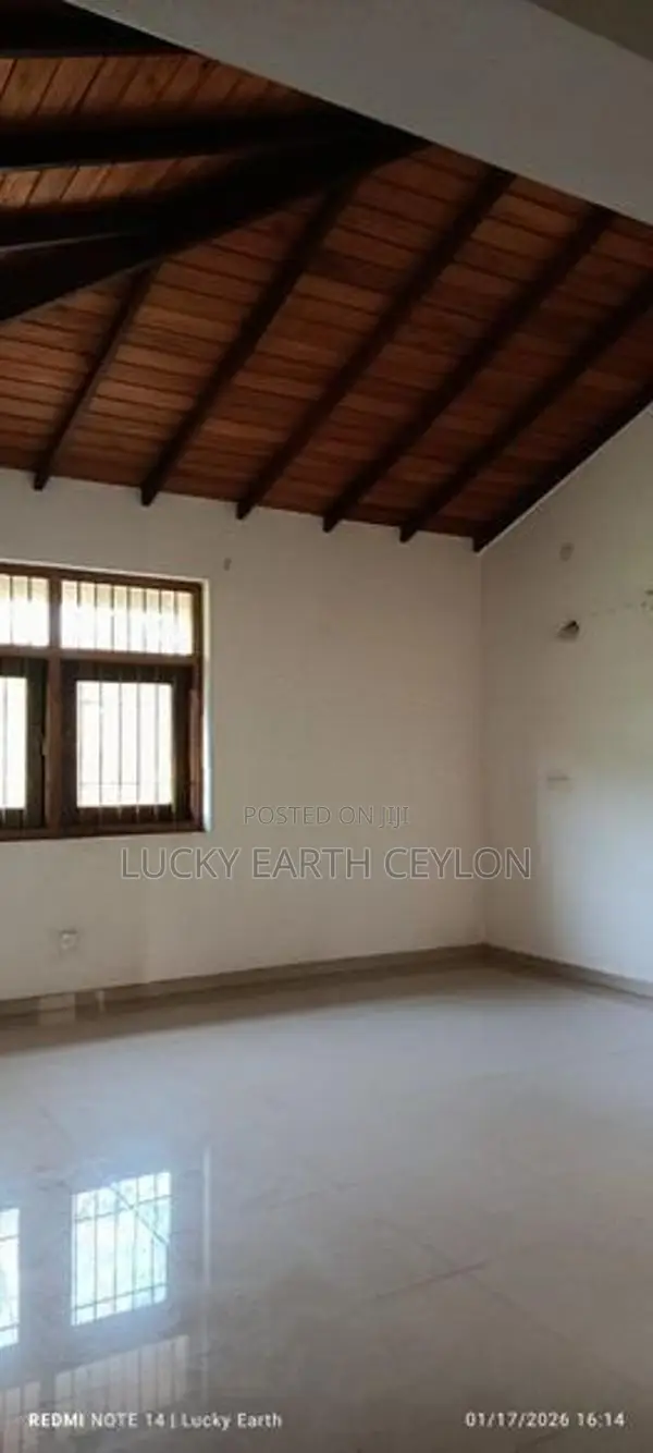 Battaramulla 2 Storey Unfurnished House for Sale (NZMS3047)