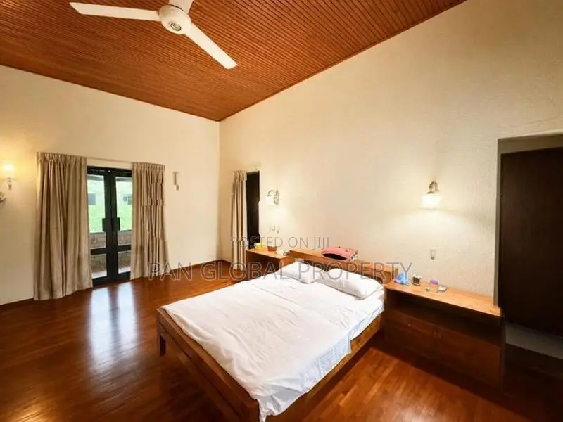 Water Front Property For Sale in Bolgoda