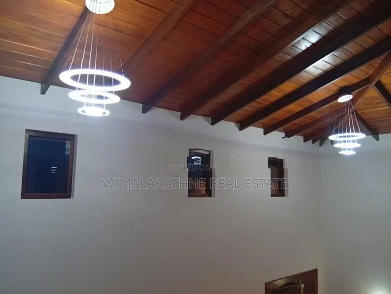 Modern Two Story House for Sale in Piliyandala Code: WR02110
