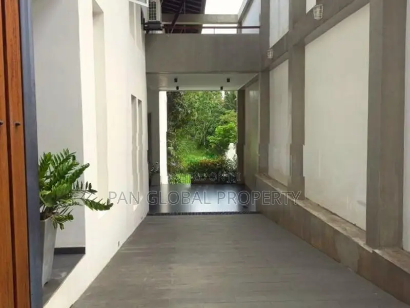 House for Sale in Thalawathugoda