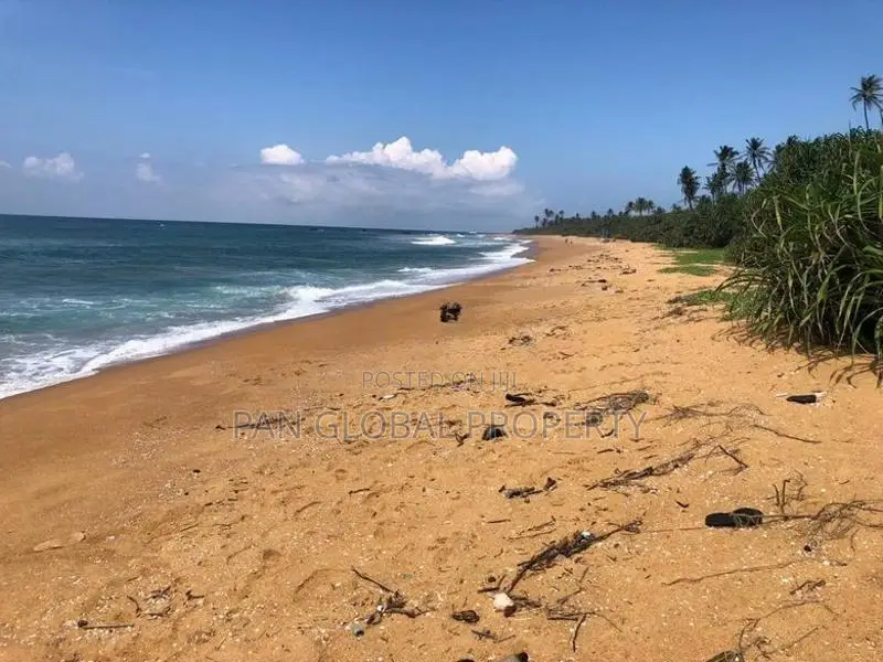 Beach Land for Sale in Induruwa