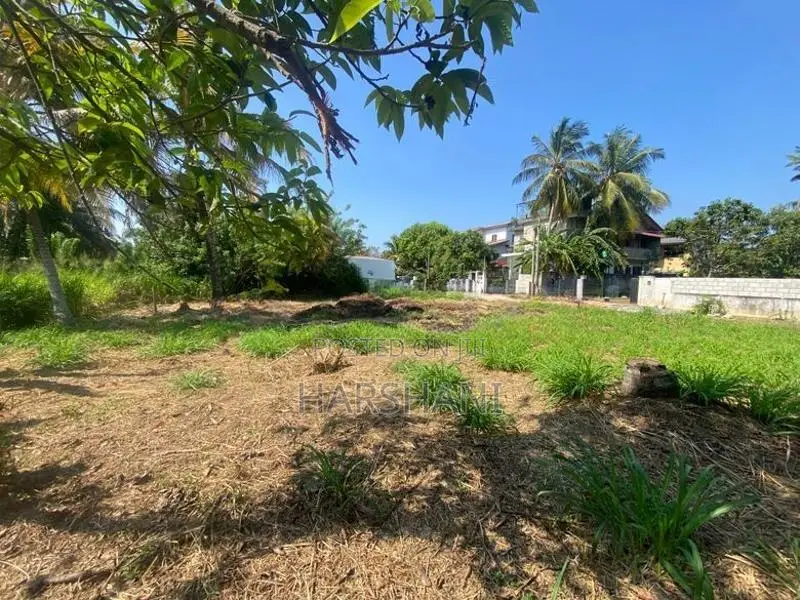7.5P Superb Land Overlooking Walking Path, Gothatuwa close to Rajagiri