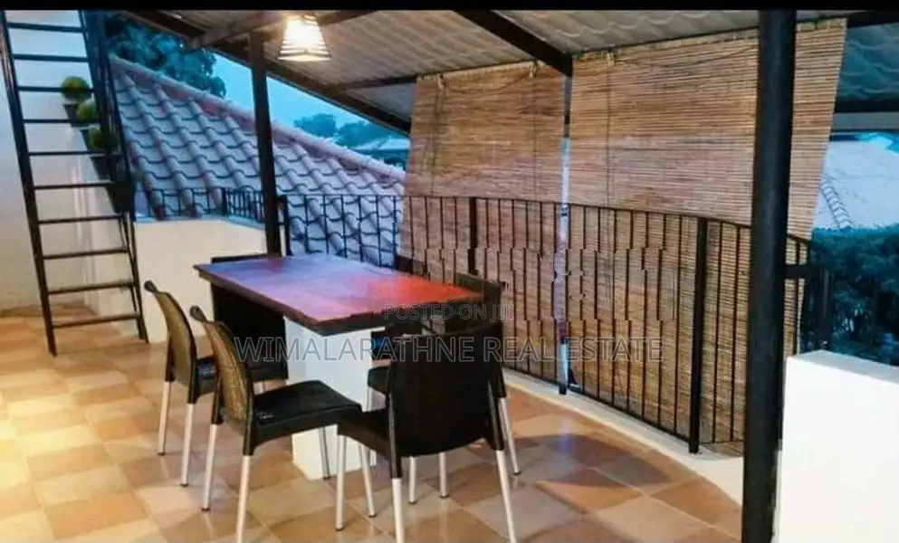 Luxury Three Storey House for Sale in Piliyandala Town Code WR0920