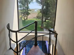 Villa ( Waterfront ) for Sale in Piliyandala