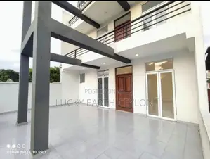 Battaramulla, Unfurnished, 3 Story House For Rent (MG1316)