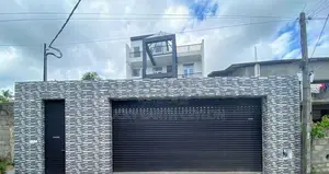 Battaramulla, Unfurnished, 3 Story House For Rent (MG1316)