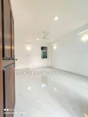 Battaramulla, Unfurnished, 3 Story House For Rent (MG1316)