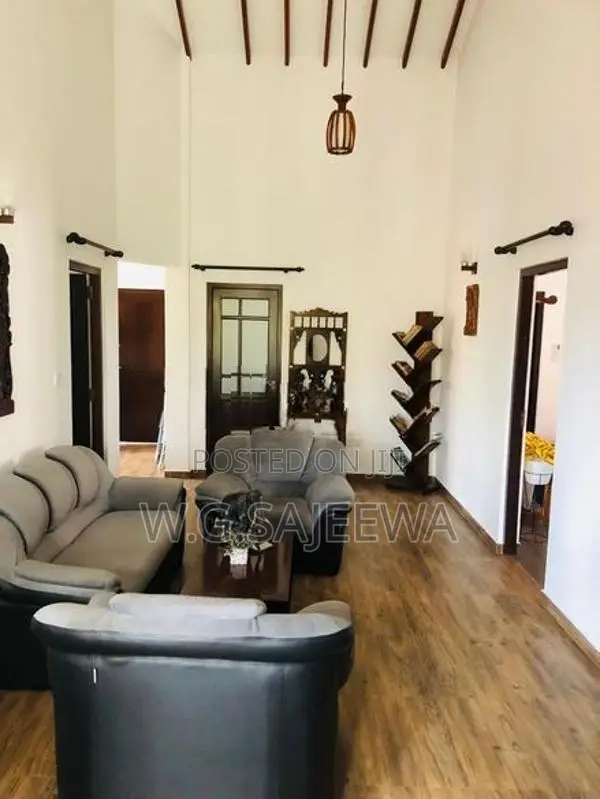 Fully Furnished 2 Storey 5 rooms house for rent in Negombo