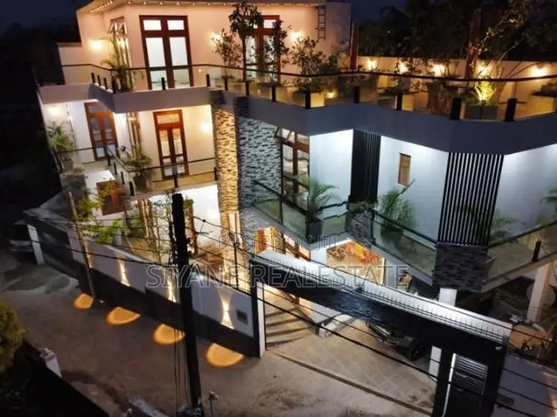 House for Sale in Palawatta