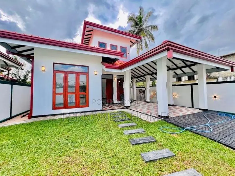 Best Single Floor Brand New House for Sale in Negombo