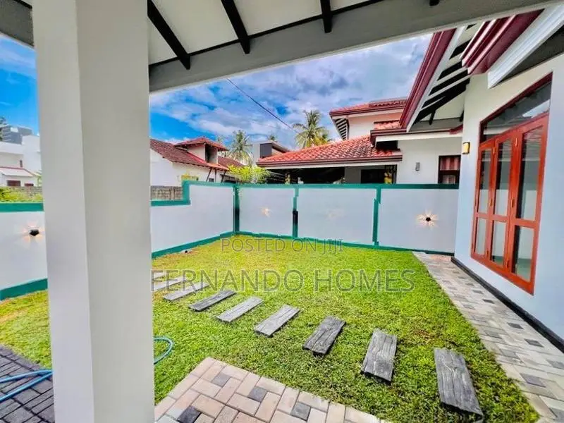 Best Single Floor Brand New House for Sale in Negombo