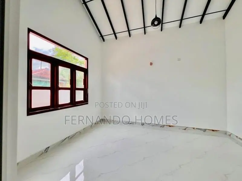 Best Single Floor Brand New House for Sale in Negombo