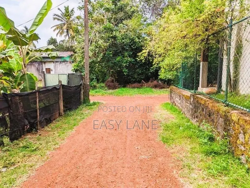ගම්පහ නගර මධ්‍යයෙන් පදිංචියට සුපිරි නිවසක් / KM 9539