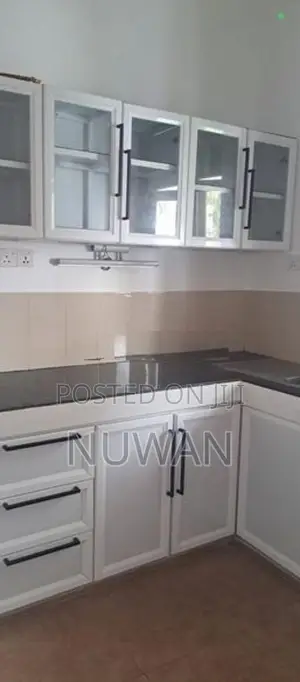 ( NUR1394) 2 Storied House in Nugegoda
